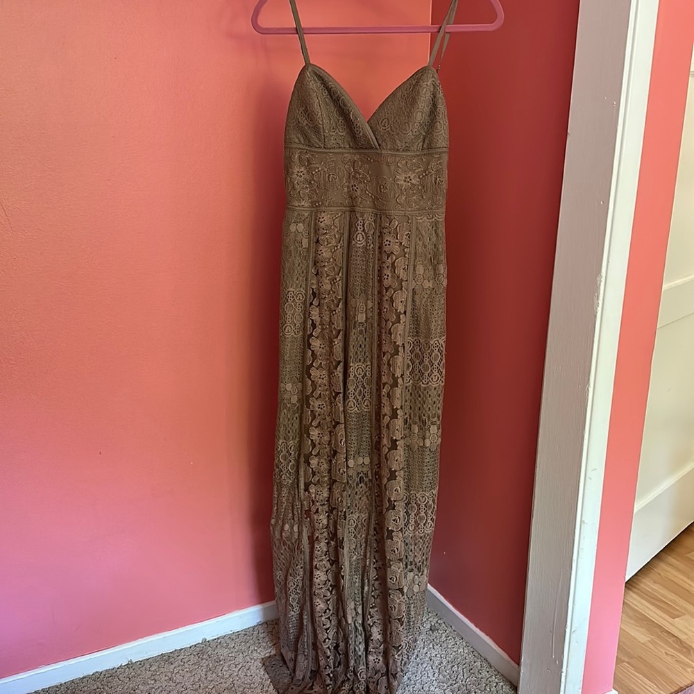 Solitaire maxi dress. Size M